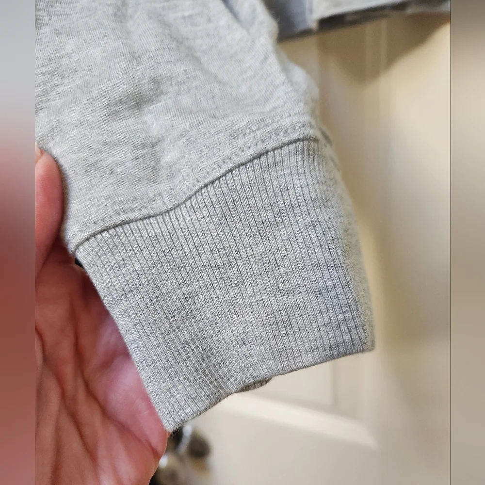Peloton Gray Long Sleeve Cropped Tee. Size Small. NWOT - Picture 10 of 10